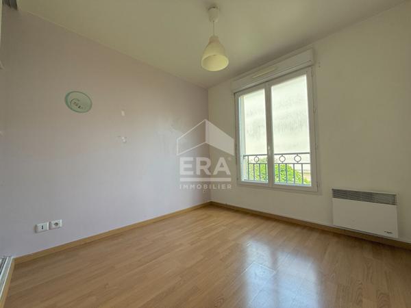 Résidence de 2008 appartement de 4 pièces et 2 places de stationnements