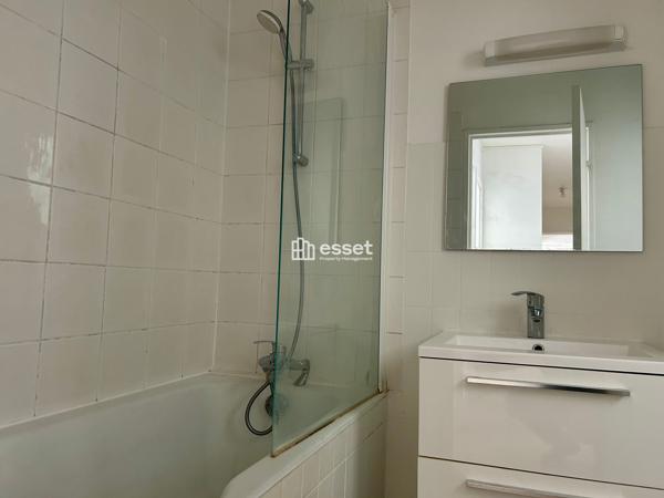 Location Appartement 3 pièces 58 m² - Paris 75015