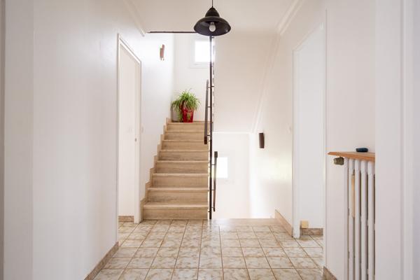 A VENDRE NANTES/ZOLA MAISON 5 CHAMBRES/GARAGE /JARDIN/ STUDIO