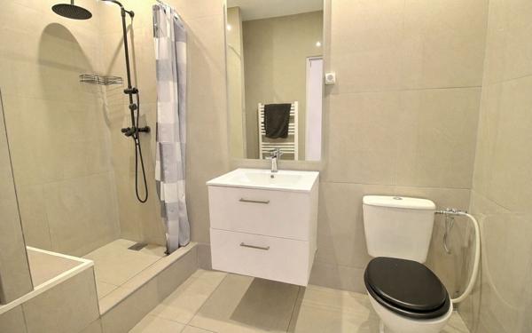 Maison à vendre    12 pièces •  Marseille 3