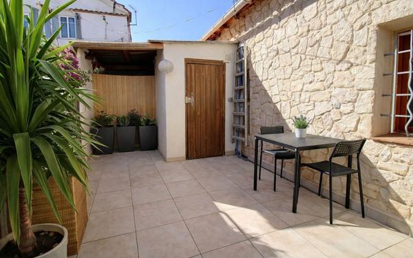 Maison à vendre    12 pièces •  Marseille 3