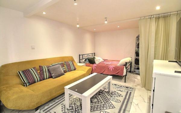 Maison à vendre    12 pièces •  Marseille 3