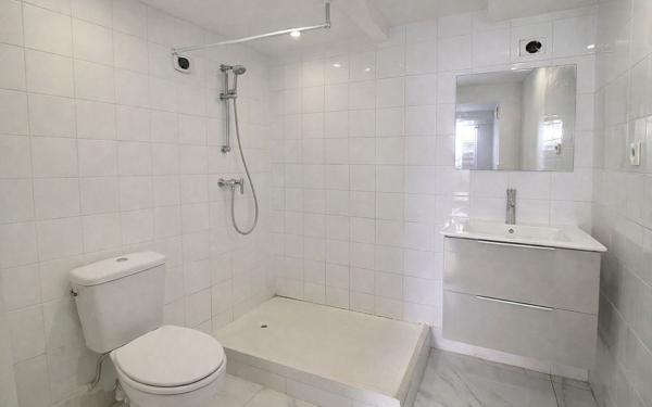 Maison à vendre    12 pièces •  Marseille 3