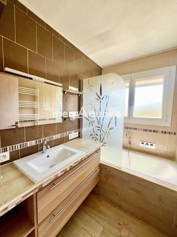 Appartement à TOULON, 83200 - 3 pièces 62m²