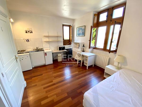 STUDIO MEUBLE A LOUER - BLOIS - REFAIT A NEUF, MOBILIER & EQUIPEMENT COMPLET