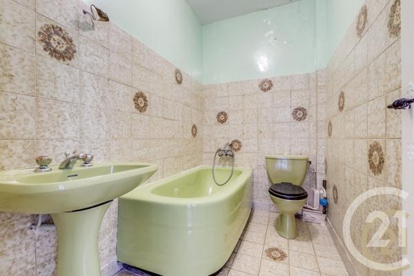Appartement F4 à vendre  5 pièces - 65,11 m 2   PARIS  - 75017