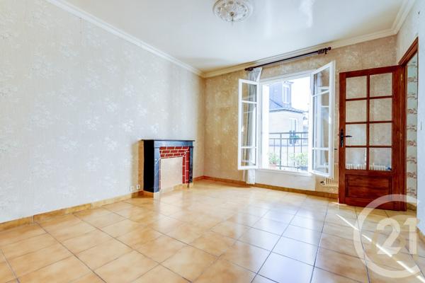 Appartement F4 à vendre  5 pièces - 65,11 m 2   PARIS  - 75017