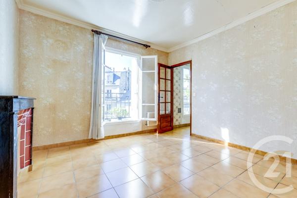 Appartement F4 à vendre  5 pièces - 65,11 m 2   PARIS  - 75017