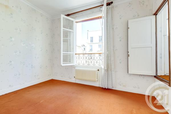 Appartement F4 à vendre  5 pièces - 65,11 m 2   PARIS  - 75017