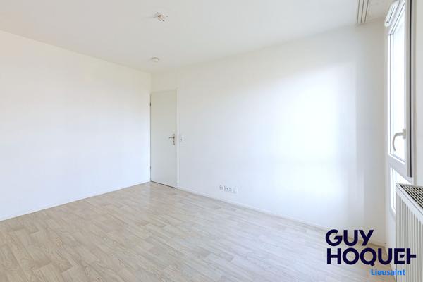 À vendre : Appartement 3 pièces à Saint Pierre du Perray