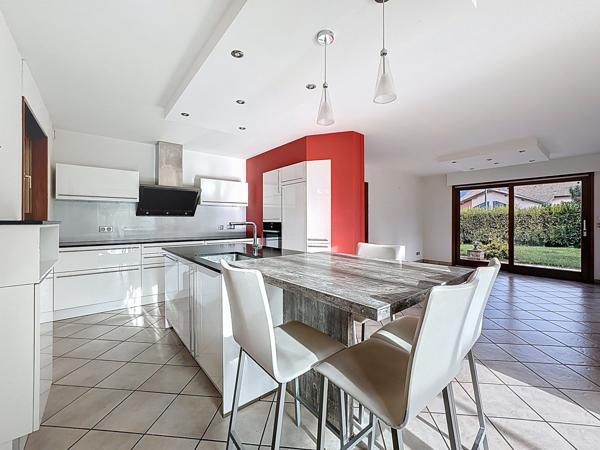 Maison 4 pièces - 151 m² Exclusivité efficity