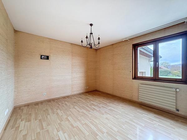 Maison 4 pièces - 151 m² Exclusivité efficity