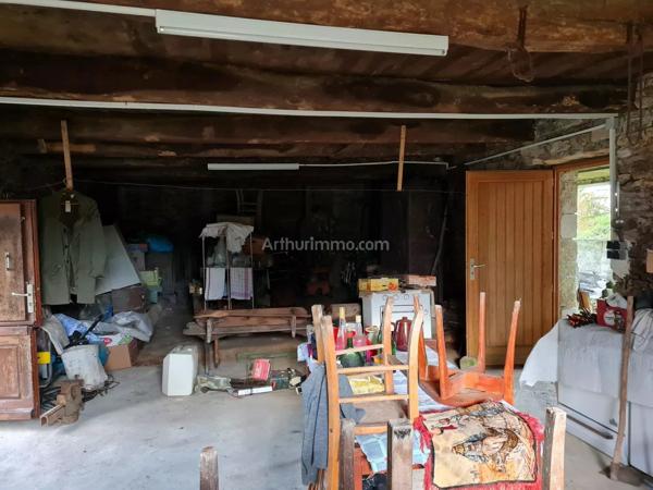 Vente                                                      Ferme
                        
                     1 pièces                      80 m2                     à Landévant
