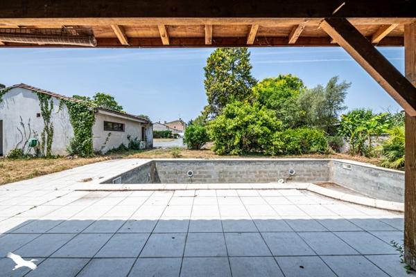 Maison à vendre |  Carbon-Blanc |  1 pièce | 69 m²