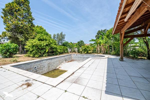 Maison à vendre |  Carbon-Blanc |  1 pièce | 69 m²