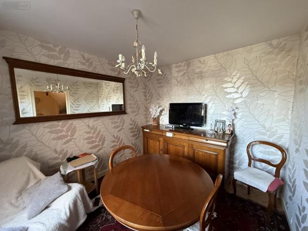 Maison à vendre à Vichy dans l'Allier (03200), ref : 2024/829-03020