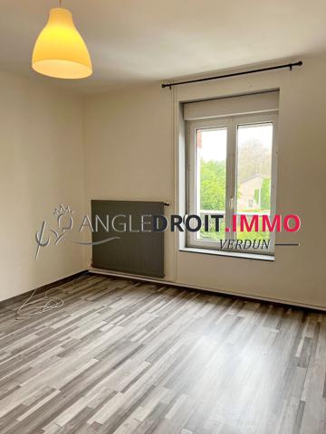 APPARTEMENT T4 ? SIVRY SUR MEUSE