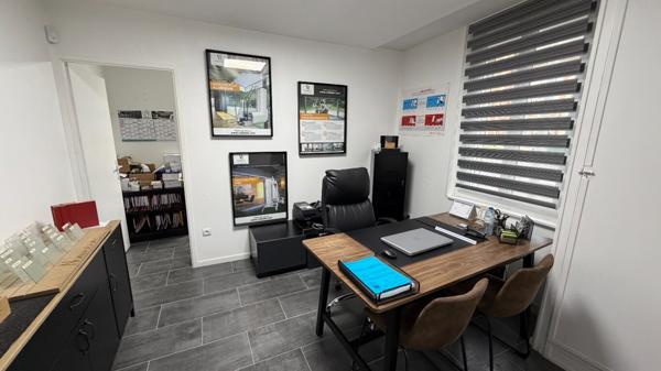 Local commercial bureaux + stockage