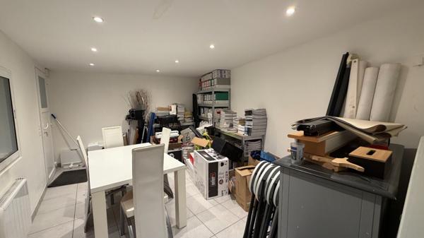 Local commercial bureaux + stockage