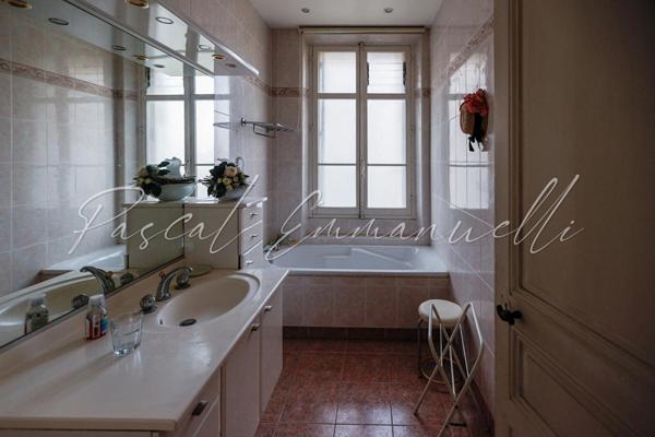 Maison Cannes 5 pièce(s) 250 m2 Petit Juas 1 480 000 euros