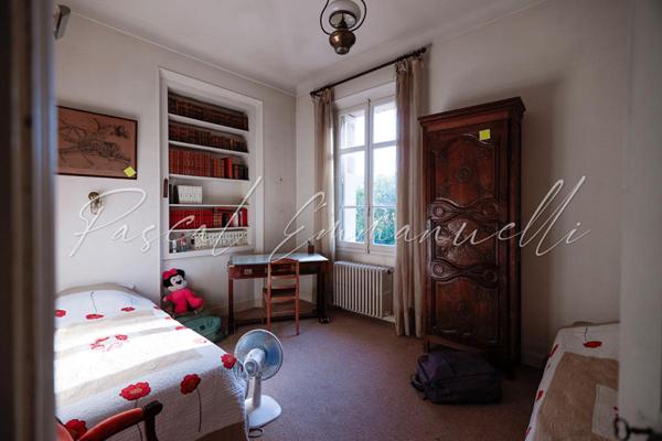 Maison Cannes 5 pièce(s) 250 m2 Petit Juas 1 480 000 euros