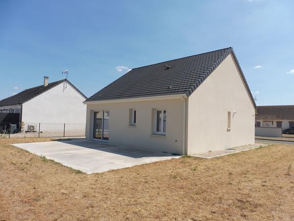 Maison récente de plain-pied ? Terrain de 610 m² ? Lamotte-Beuvron