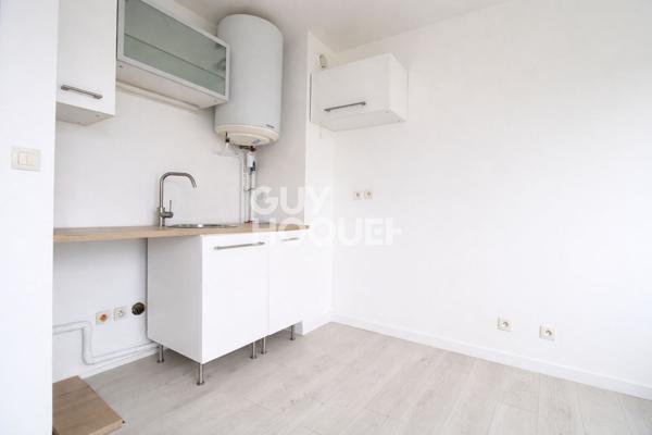 Appartement Brie Comte Robert 26.15 m2 avec un balcon et stationnement