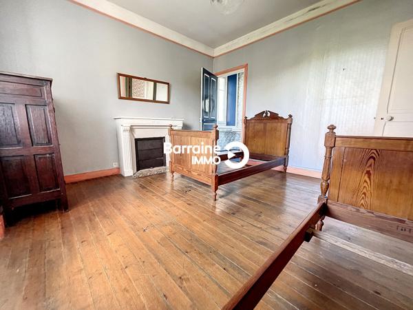 Vente maison à Crozon, 9 pièces 202m²