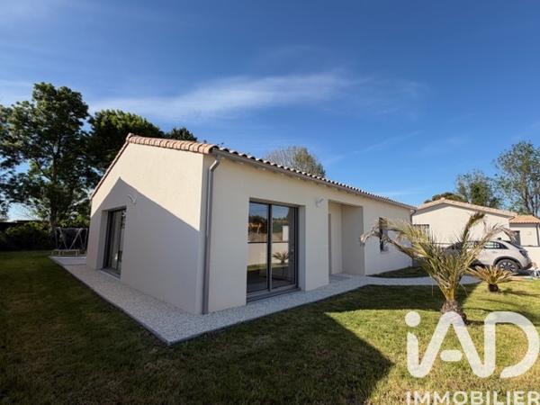 Maison à vendre 6 pièces 128 m² Coulon