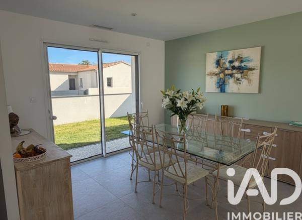 Maison à vendre 6 pièces 128 m² Coulon