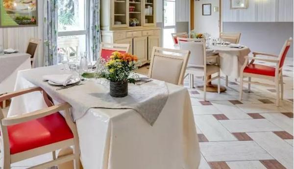 INVESTISSEMENT LOCATIF – EVRY – Résidence EHPAD Médicis – 6,78% de rentabilité