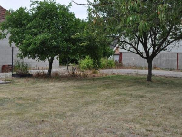 Location Maison 7 pièces Vouarces (51260) - village
