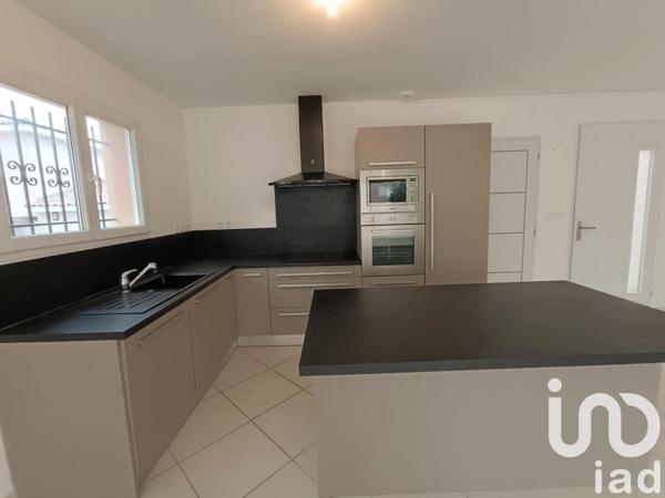 Maison à vendre 4 pièces 90 m² Vauvert