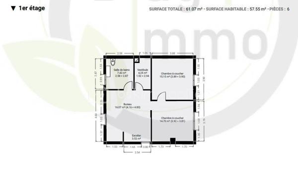 BSKIMMOBILIER – VALERIE BARBIERI vous présente à la vente, 
Une magnifique maison de charme des années 80, nichée au cœur d’un secteur paisible et très prisé du village médiéval des Arcs-sur-Argens.
Édifiée sur un vaste terrain en zone naturelle entièrement clôturé d'environ 7000m², cette propriété séduira les amoureux de nature, de sérénité et de beaux espaces. Un lieu rare, authentique, à façonner selon vos envies !
🏡 Une maison de 176 m² au potentiel exceptionnel construite avec soin et offrant de beaux volumes, elle se compose comme suit:
Au rez-de-chaussée : Trois chambres généreuses, Une salle d’eau avec WC, Une cuisine indépendante attenante au garage, Un vaste salon/salle à manger baigné de lumière donnant sur l’extérieur.
À l’étage : Un palier desservant deux chambres en enfilade, Une seconde salle d’eau avec WC.
⭐ Atouts majeurs du bien : Sous-sol avec cave, Carport, Menuiseries bois double vitrage, toiture contrôlée en 2018, crépi refait la même année, Belle qualité de construction.
Le +, Possibilité d’agrandissement, création de piscine, Pool-house, …
🌿 Un environnement préservé et rare!
✨ Une opportunité unique pour ceux qui cherchent le charme, l’espace et la nature réunis !
Mon avis : Cette maison offre un cadre de vie privilégié, parfaitement au calme, avec un énorme potentiel de rénovation et d’aménagement. Un véritable havre de paix à personnaliser, idéal pour une famille, une résidence secondaire ou un projet de vie au vert.

📞 N’hésitez pas à me contacter pour davantage d’informations ou organiser une visite.
Visites possibles tous les jours, week-end et jours fériés.