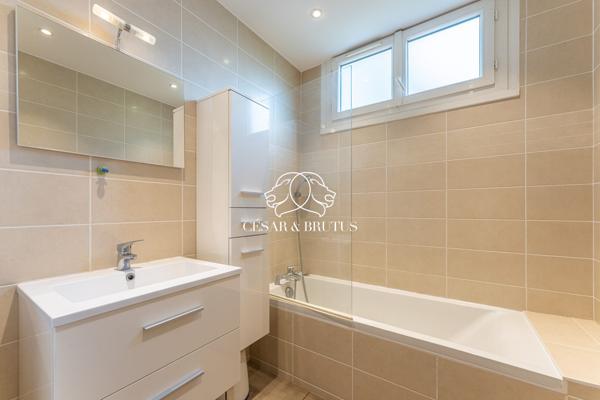 COEUR TASSIN – 110m² – 4 Chambres – 2 SDE – BALCON À VIVRE
