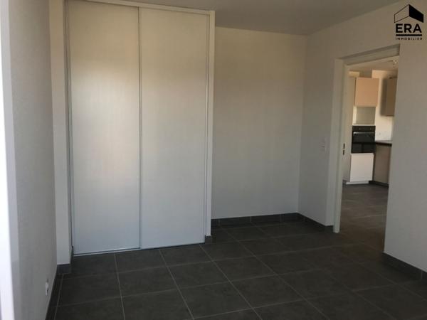 A LOUER  - Frejus - BEAU T2 AVEC TERRASSE ET PARKING - PROGRAMME 2019