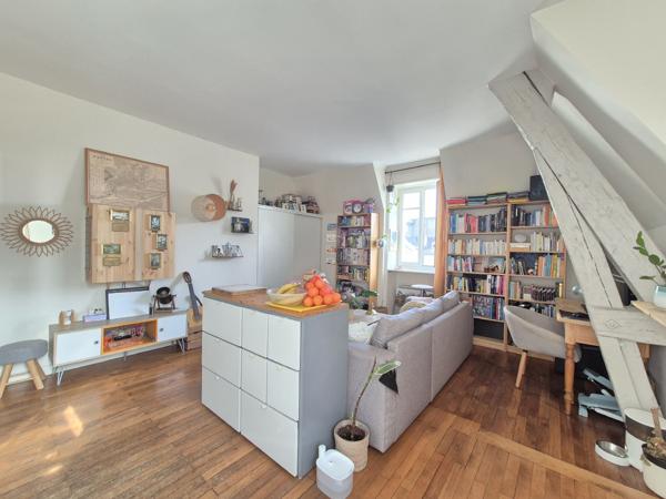Appartement
                                                                                                                                                                                                                                                                                                                        3 pièce(s)                                                                                                                                                                                                          2 chambre(s)                                                                                                                                                                                                          61.3  m²