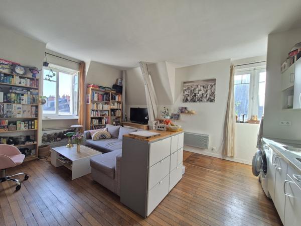 Appartement
                                                                                                                                                                                                                                                                                                                        3 pièce(s)                                                                                                                                                                                                          2 chambre(s)                                                                                                                                                                                                          61.3  m²
