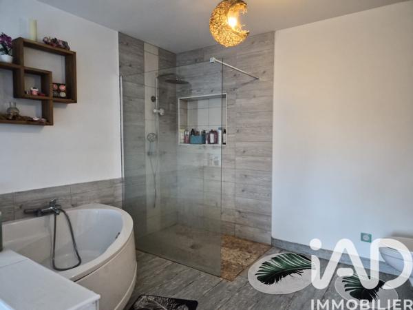 Maison à vendre 8 pièces 320 m² Pavant