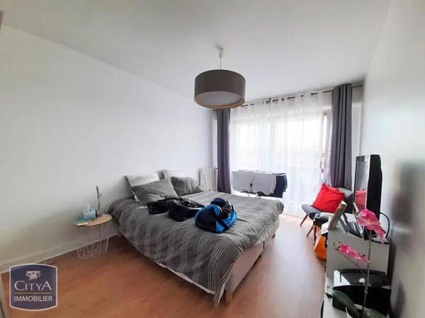 Appartement à louer 3 pièces 75.1m²