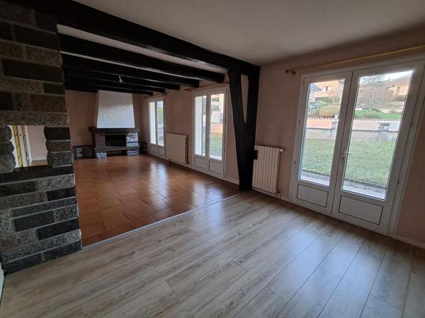 Maison Vesoul  8 pièces 132 m2 à 199 900 euros