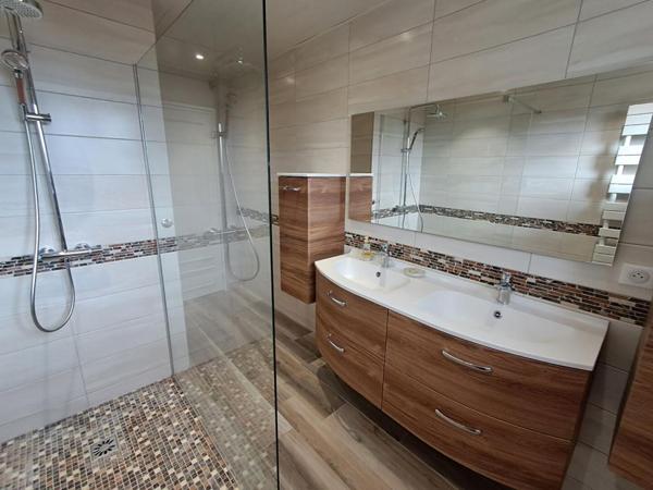 Maison Vesoul  8 pièces 132 m2 à 199 900 euros