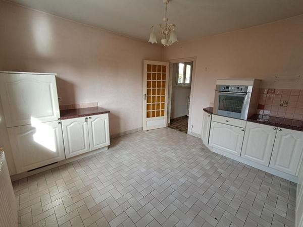 Maison Vesoul  8 pièces 132 m2 à 199 900 euros