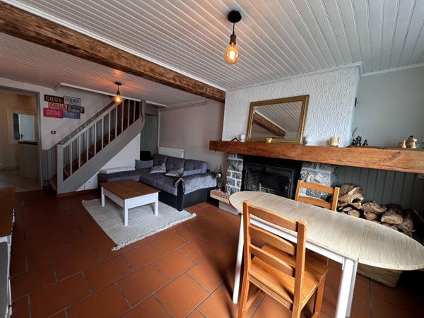 Maison A vendre maison de ville mitoyenne centre ville Mont De Marsan 2 chambres cour privée