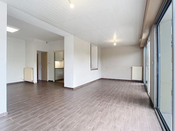 Plain pied sur Cholet avec deux chambres et jardin