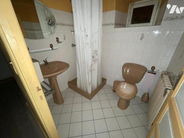 A VENDRE  PROPRIETE  DE CORPS DE FERME  SECTEUR CHAUCHAILLES