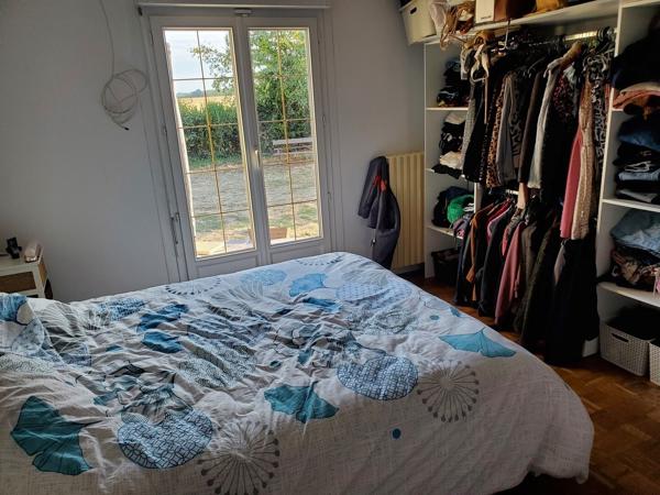 Maison à la campagne sans voisins au milieu des champs. 269 000 €