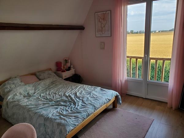 Maison à la campagne sans voisins au milieu des champs. 269 000 €