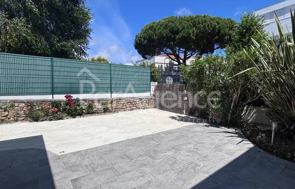 Maison de ville avec garage à 300 m de Foncillon Royan