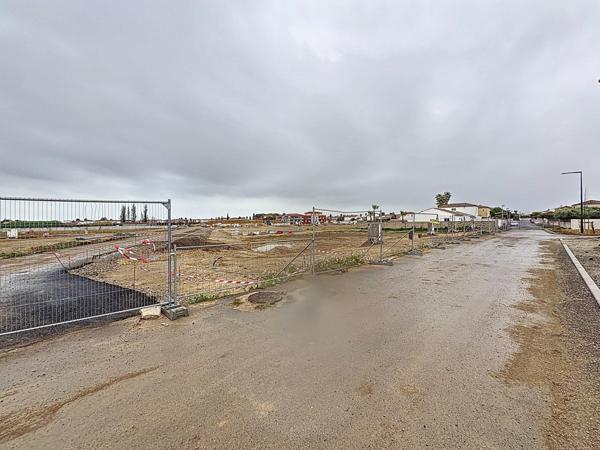 Terrain à bâtir de 317 m²